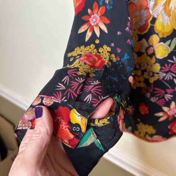 Johnny Was The Audrey Multicolor Floral Blouse M - Picture 6 of 7